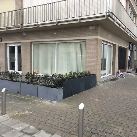 Au Gre Du Vent *